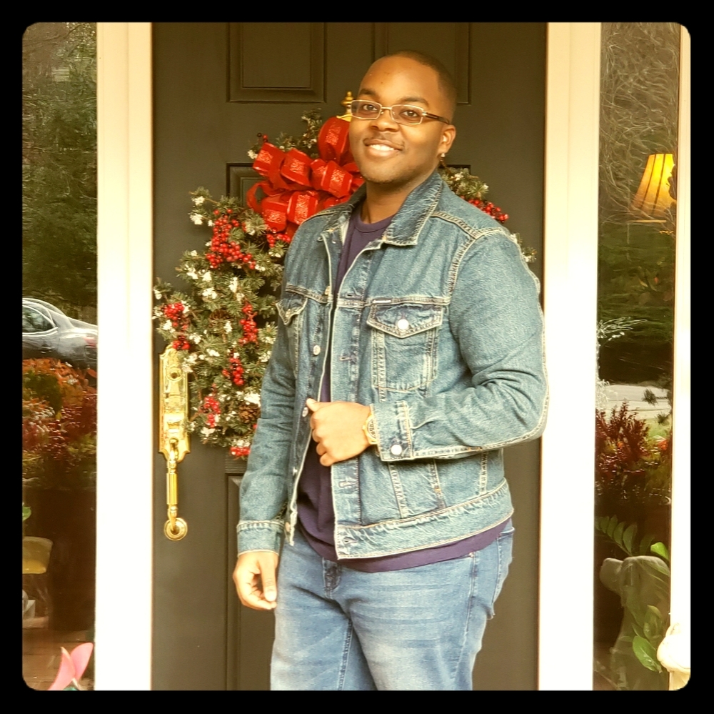 📣Meet Your Posher, Stedman!😁👋🏾